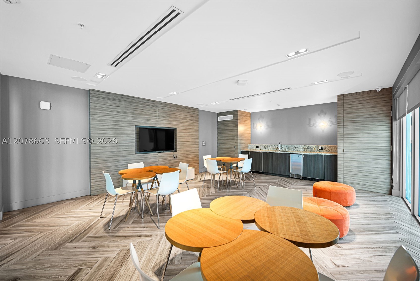 1600 SW 1st Ave #802, Miami FL 33129