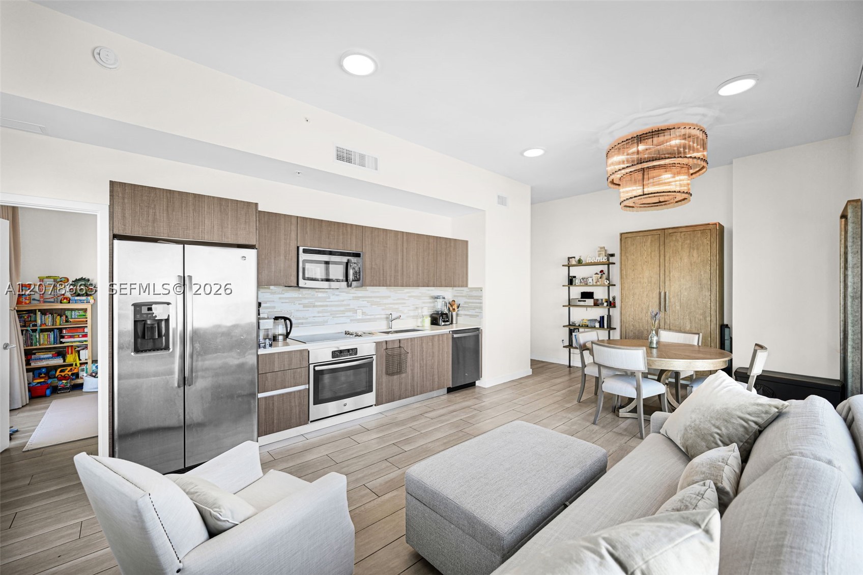 1600 SW 1st Ave #802, Miami FL 33129