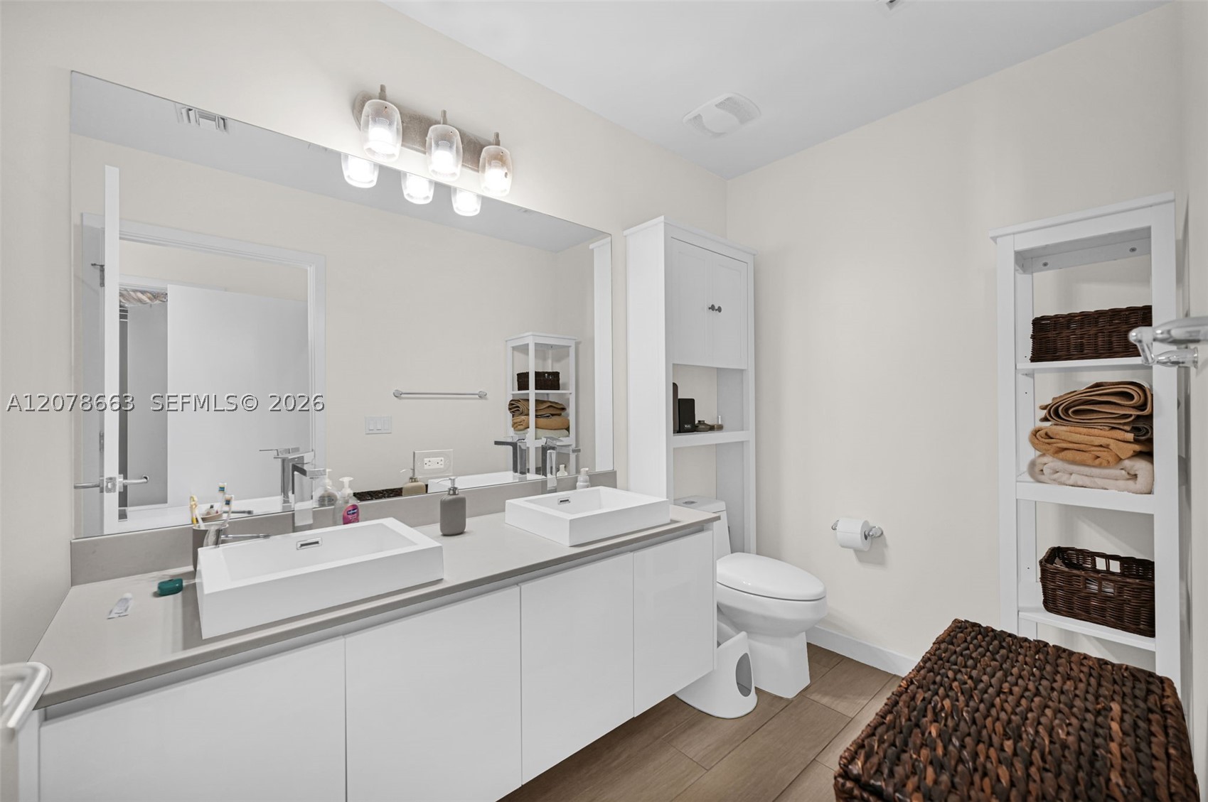 1600 SW 1st Ave #802, Miami FL 33129