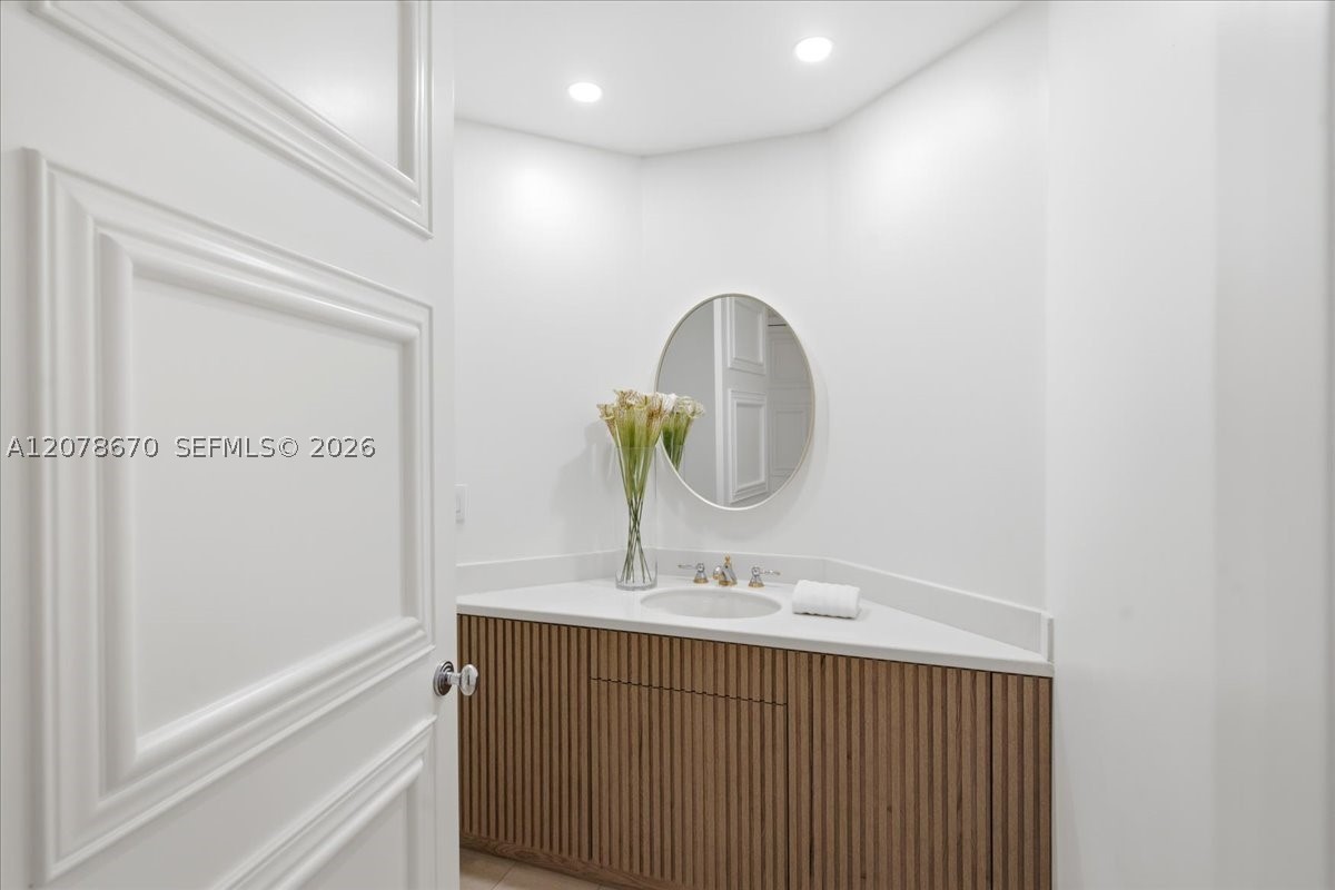 13633 Deering Bay Dr #256, Coral Gables FL 33158