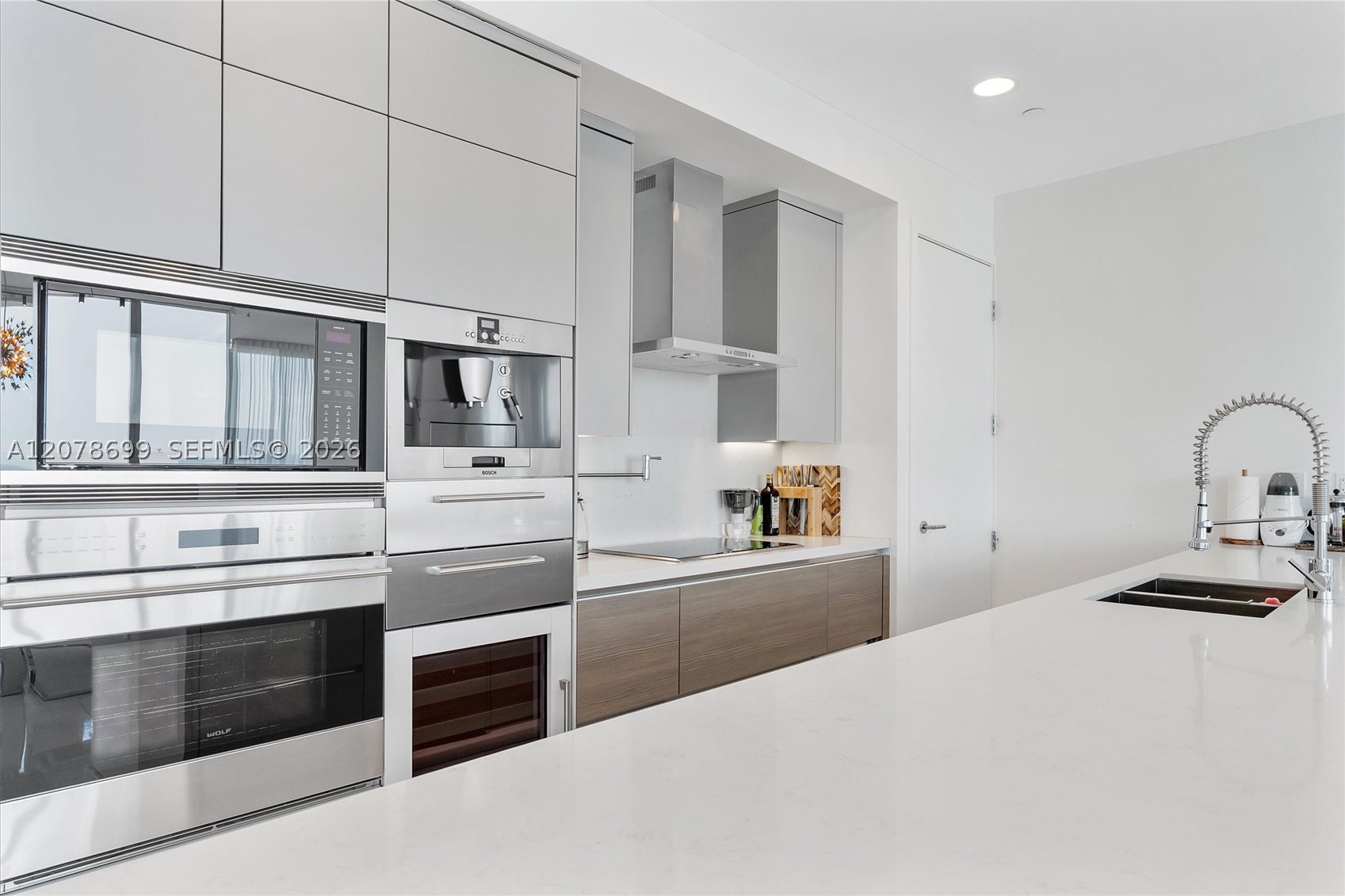 17475 Collins Ave #2203, Sunny Isles Beach FL 33160