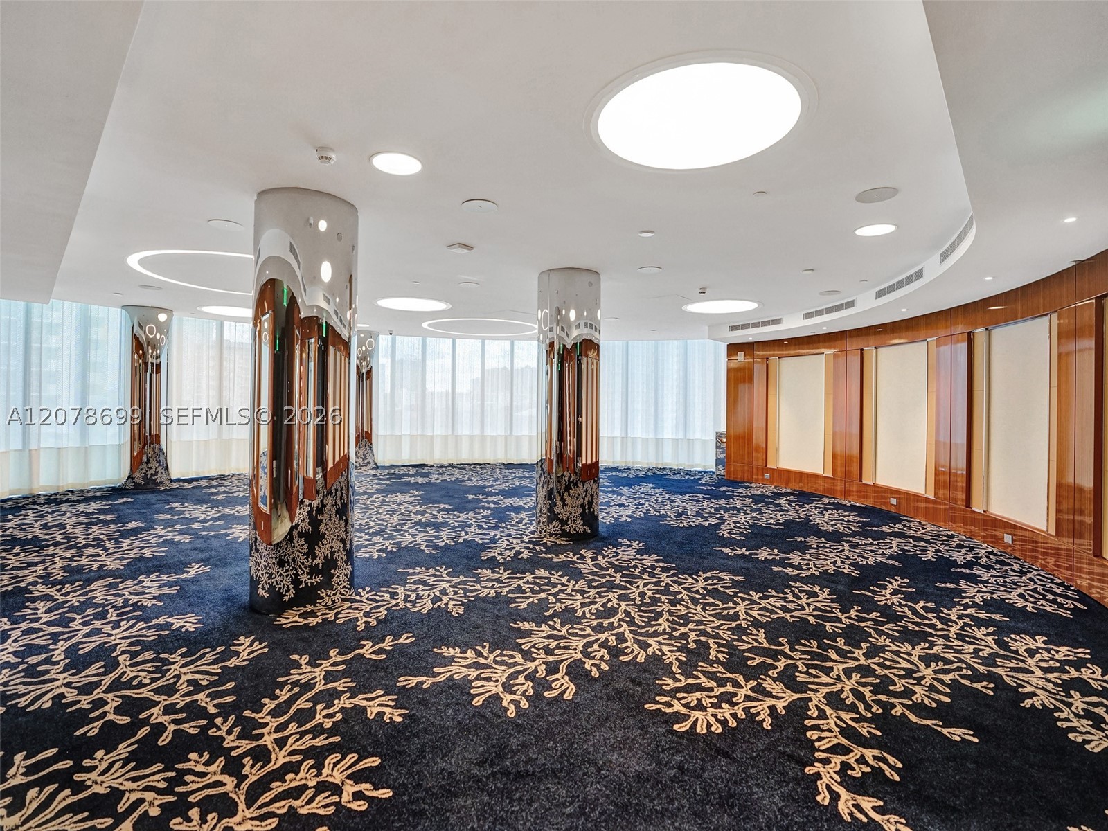 17475 Collins Ave #2203, Sunny Isles Beach FL 33160
