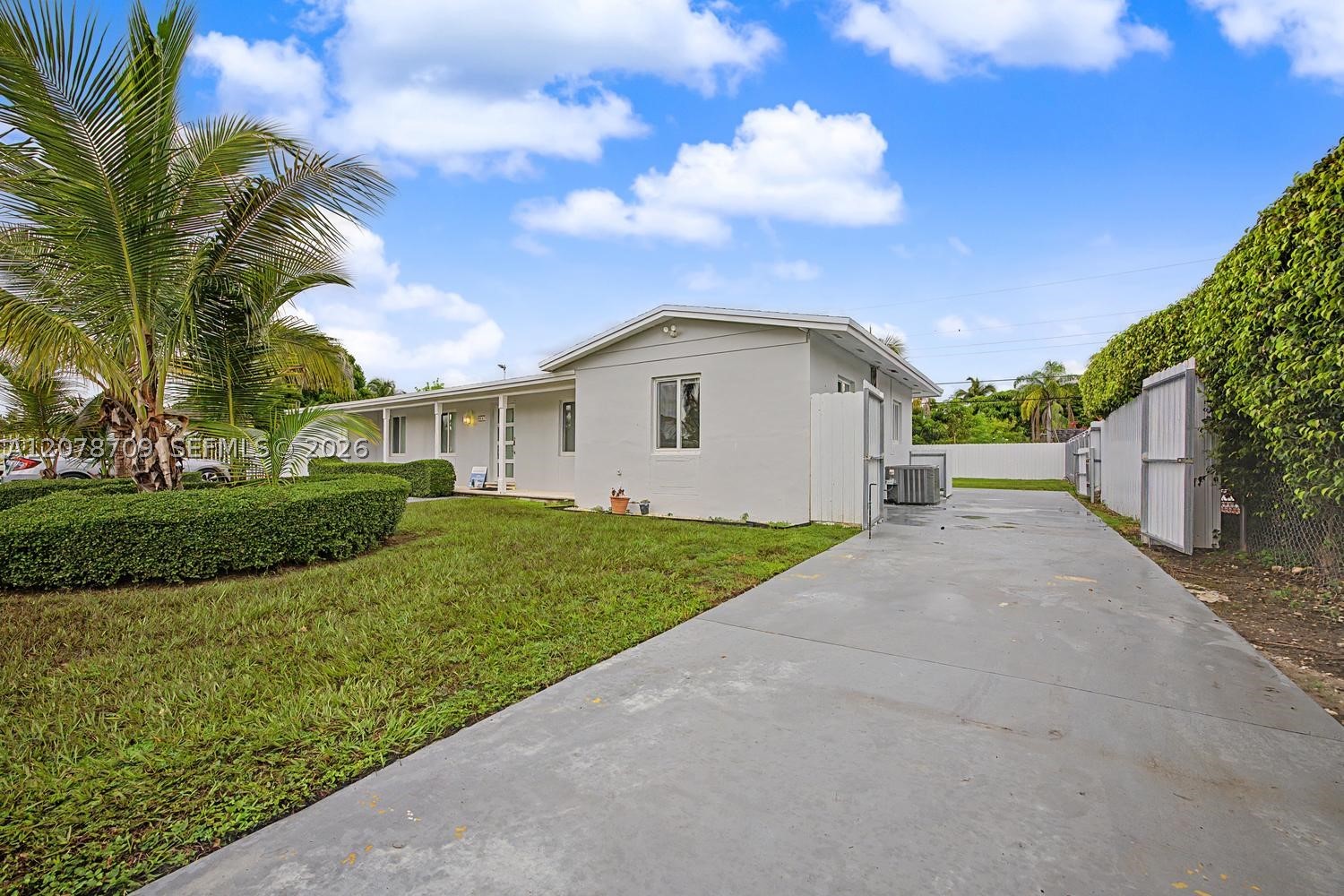 9541 SW 165th St #0, Miami FL 33157