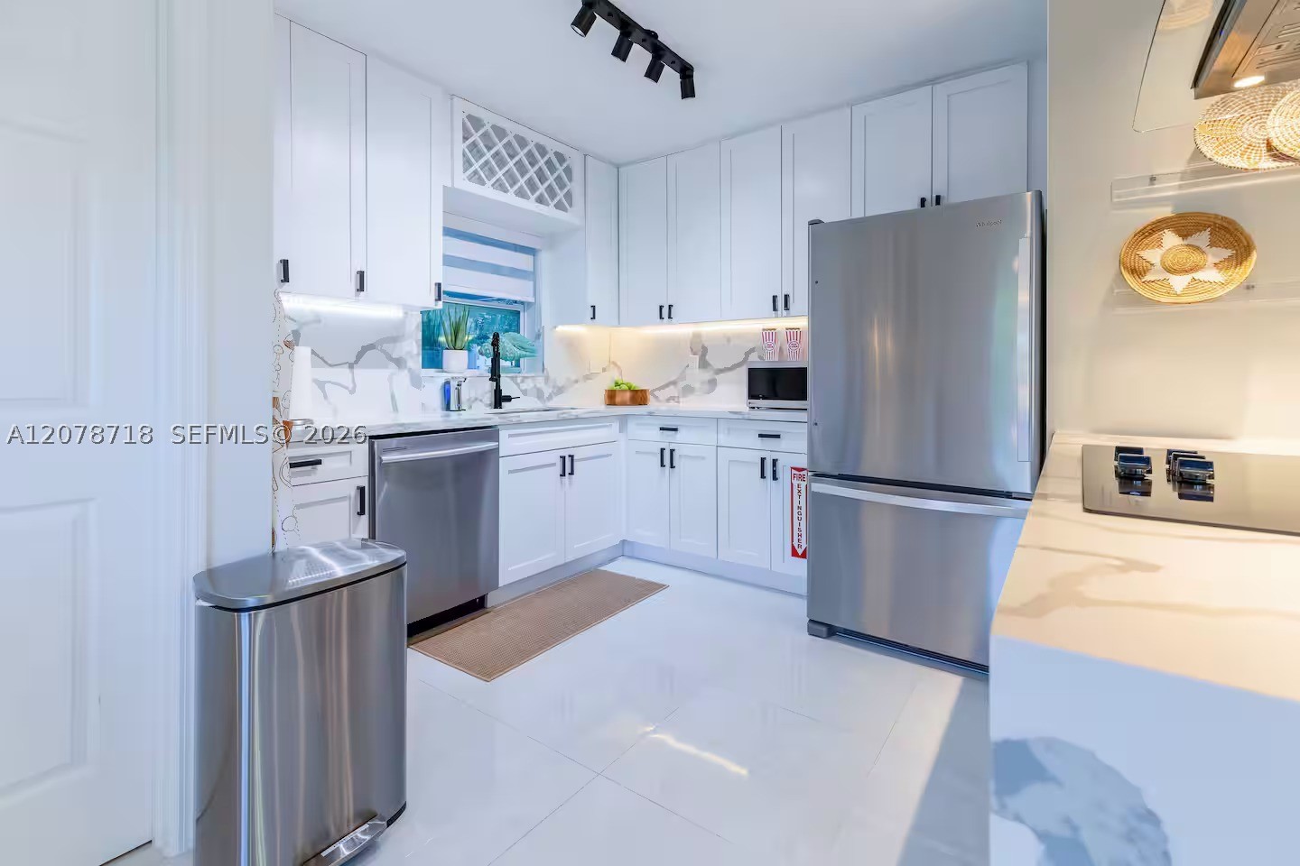 1743 NE 16th St, Fort Lauderdale FL 33304