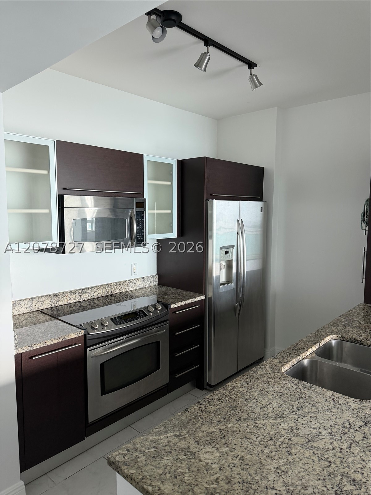 951 Brickell Ave #3804, Miami FL 33131