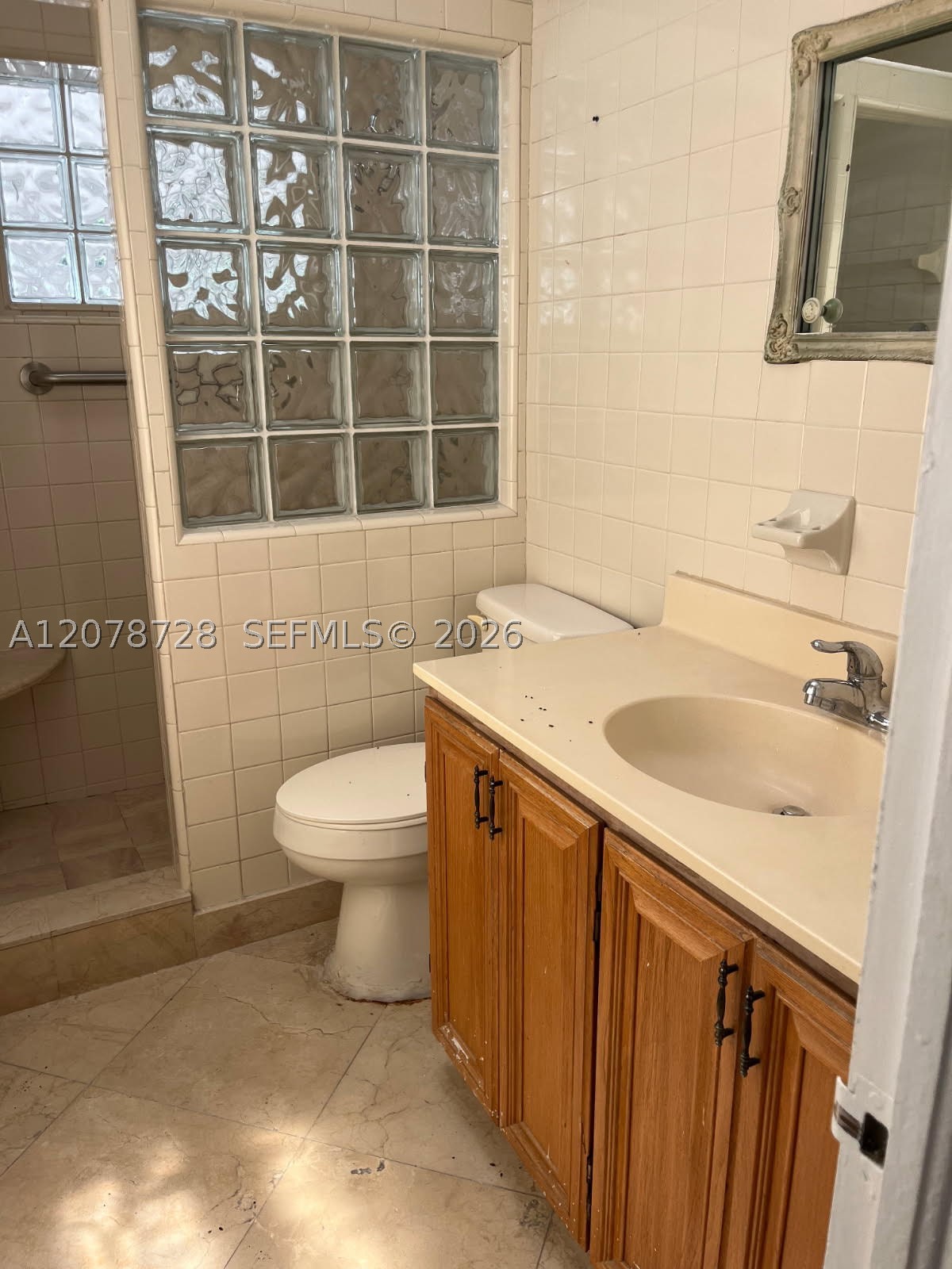 218 SE 3rd Ter #n/a, Dania Beach FL 33004