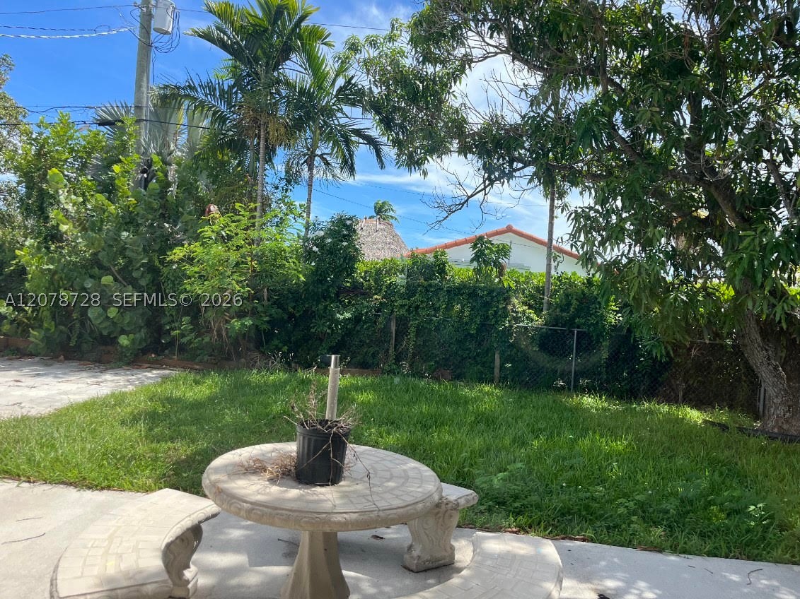 218 SE 3rd Ter #n/a, Dania Beach FL 33004