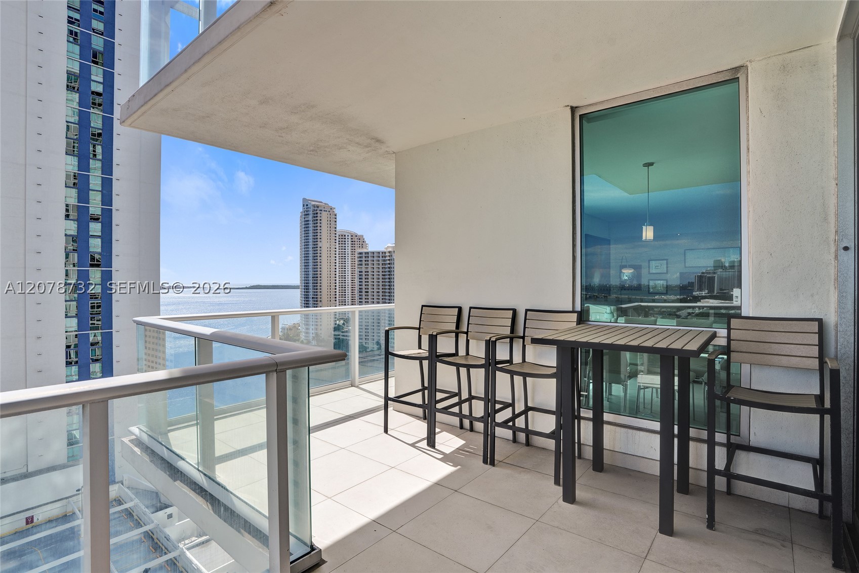 300 S Biscayne Blvd #T-1816, Miami FL 33131