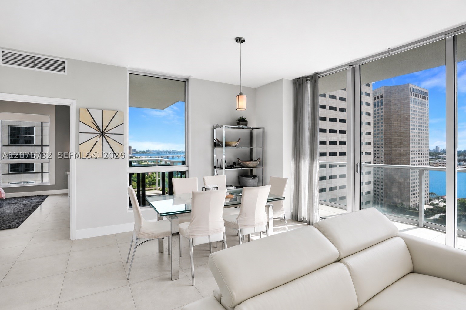 300 S Biscayne Blvd #T-1816, Miami FL 33131
