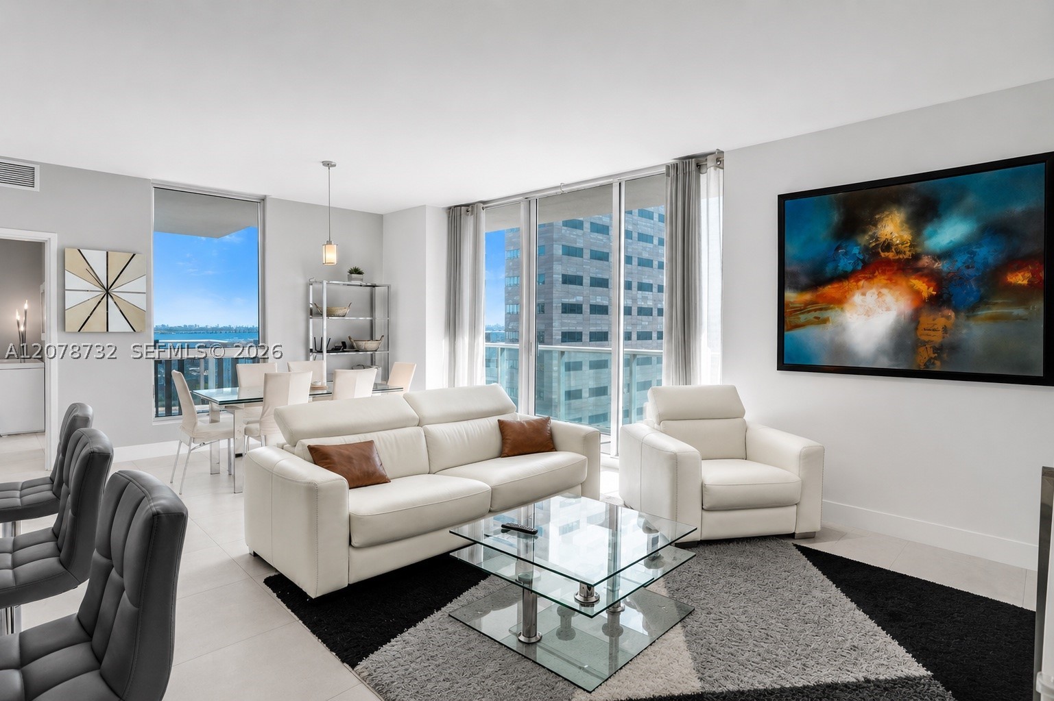 300 S Biscayne Blvd #T-1816, Miami FL 33131