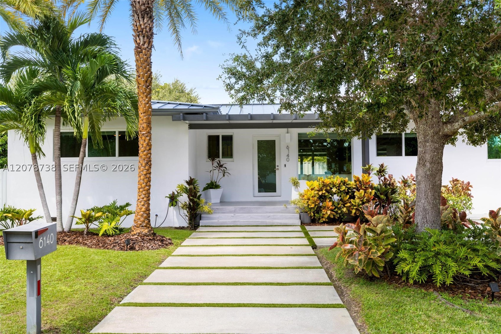 6140 SW 65th Ave, South Miami FL 33143