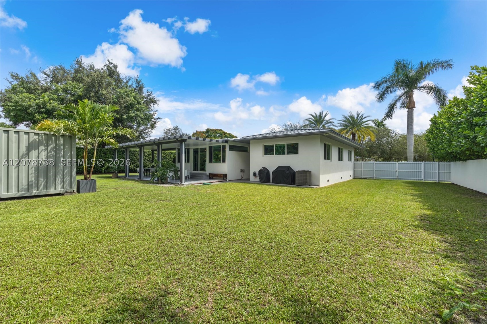 6140 SW 65th Ave, South Miami FL 33143
