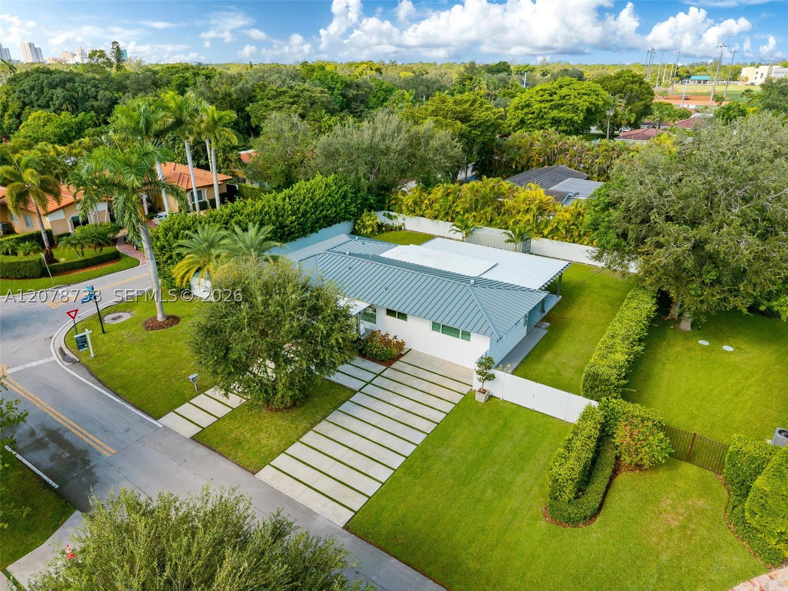 6140 SW 65th Ave, South Miami FL 33143