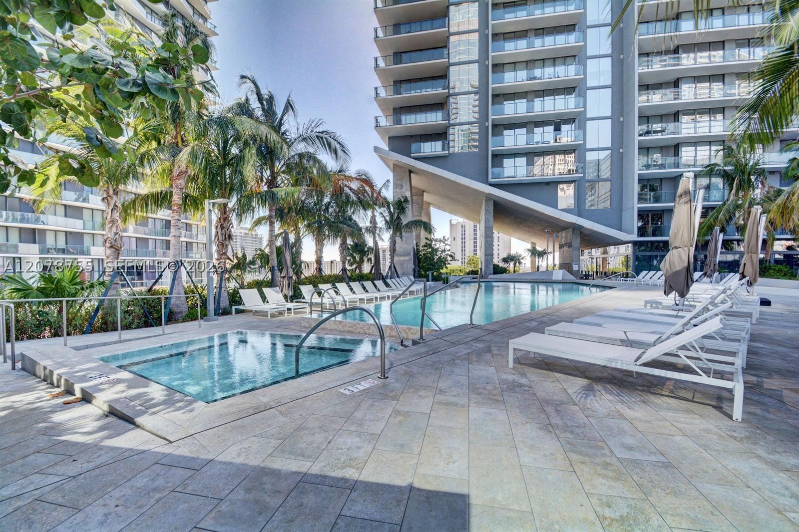 88 SW 7th St #1511, Miami FL 33130