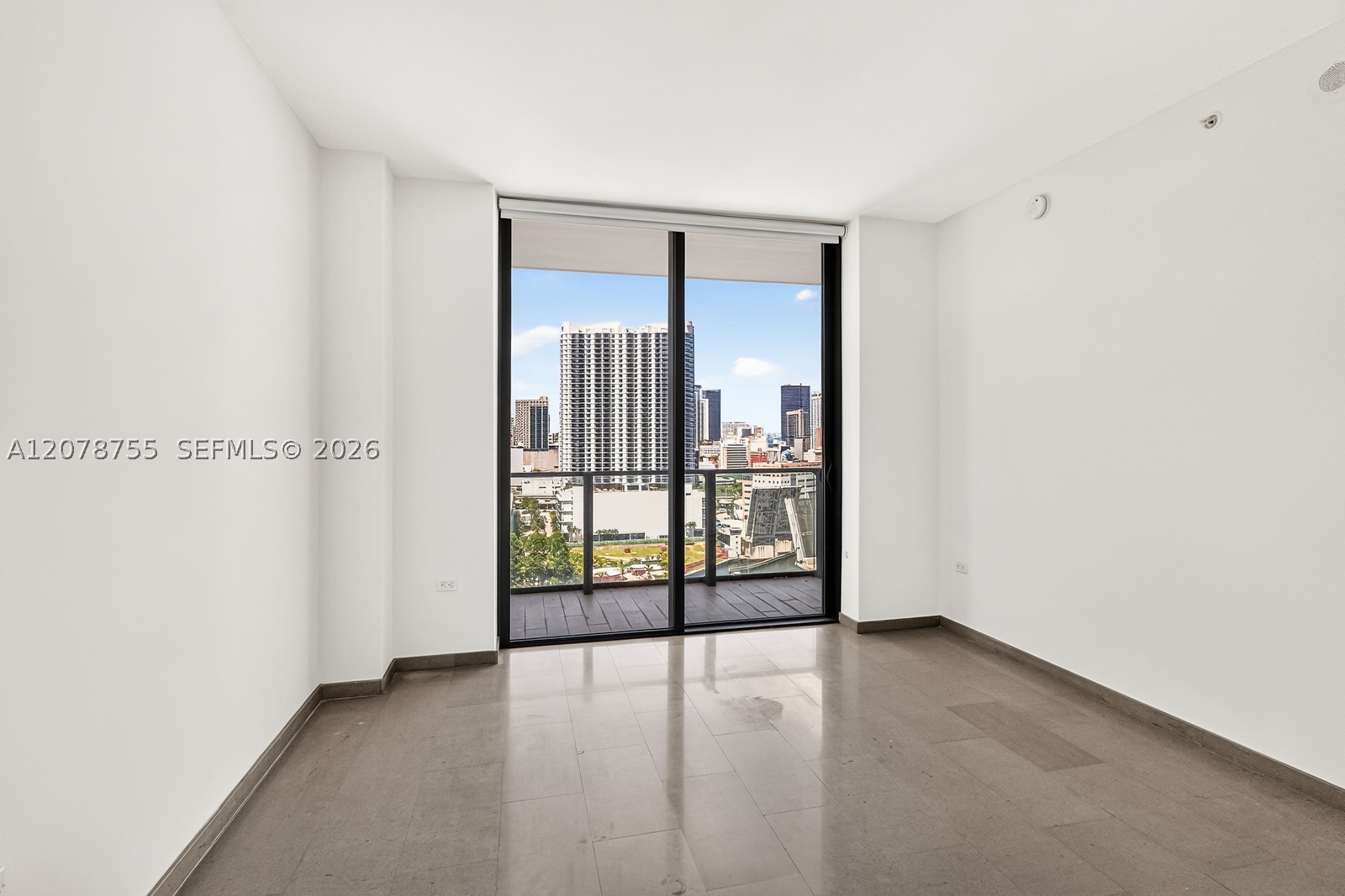 88 SW 7th St #1511, Miami FL 33130