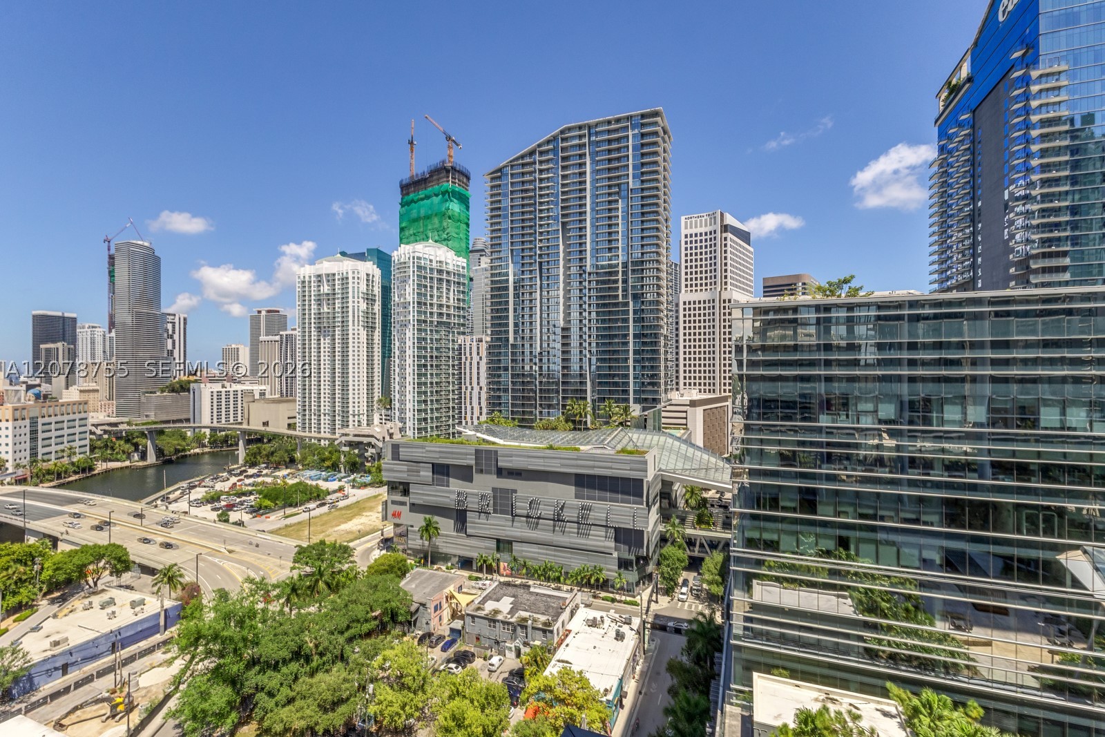 88 SW 7th St #1511, Miami FL 33130