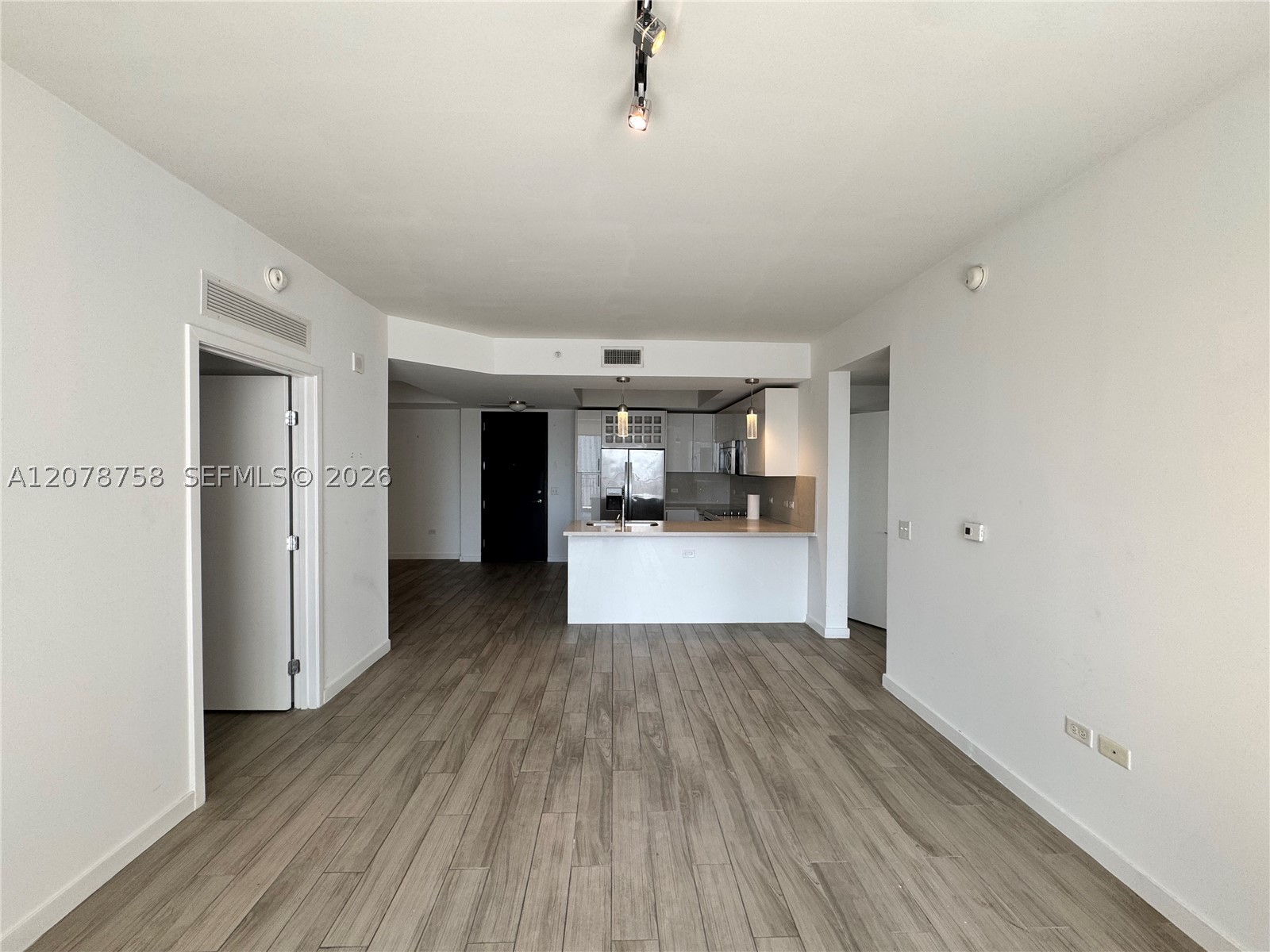 999 SW 1st Ave #2511, Miami FL 33130