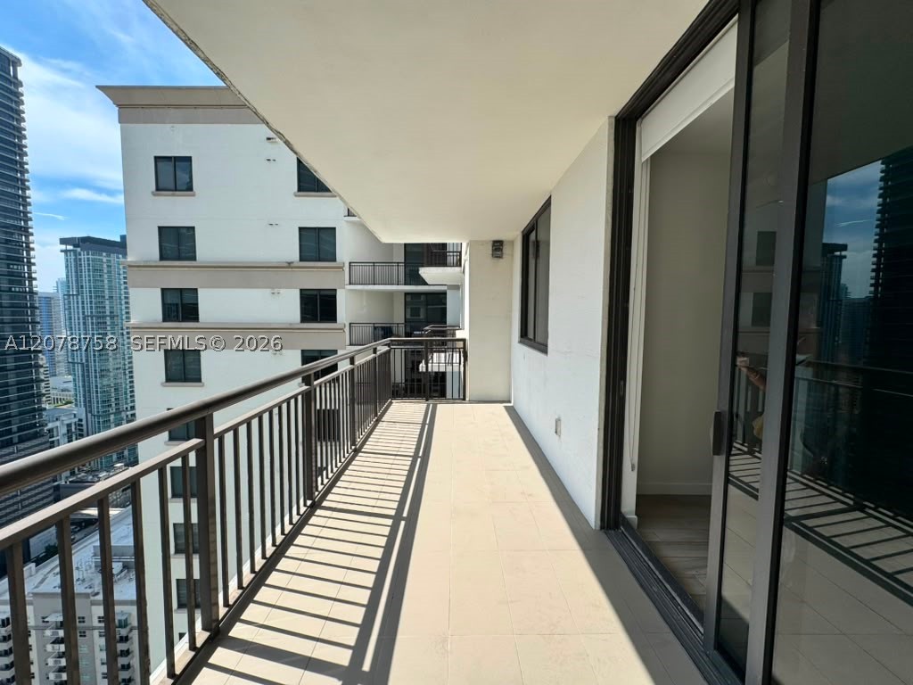 999 SW 1st Ave #2511, Miami FL 33130
