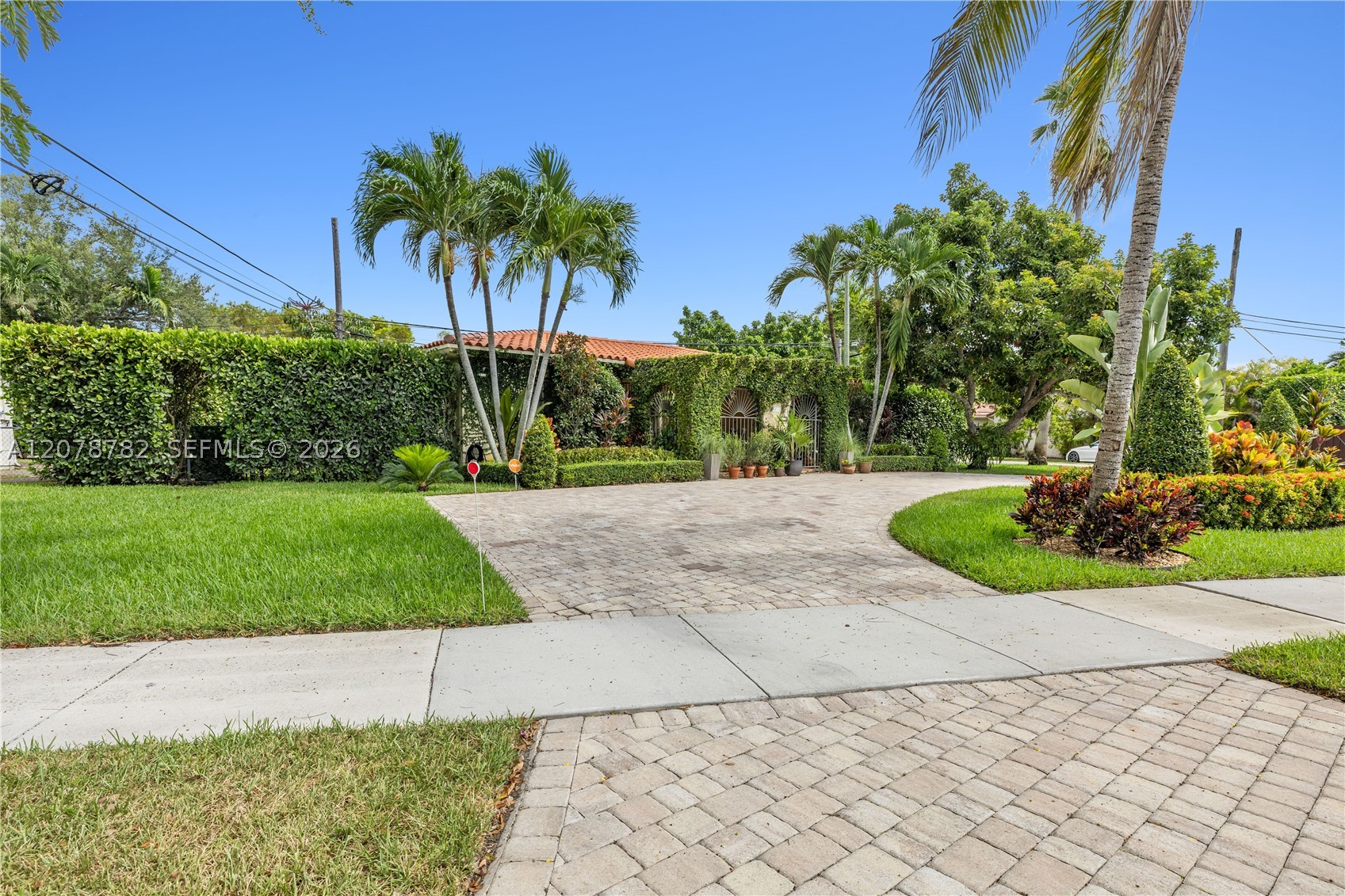 6811 SW 48th Ter, Miami FL 33155