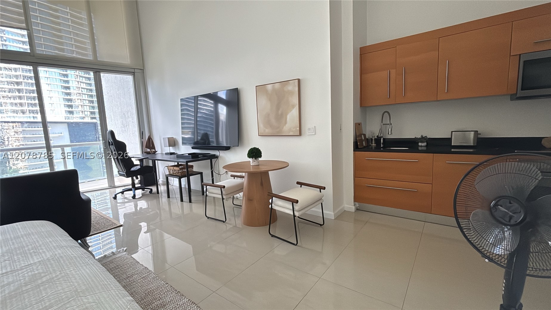 475 Brickell Ave #1410, Miami FL 33131