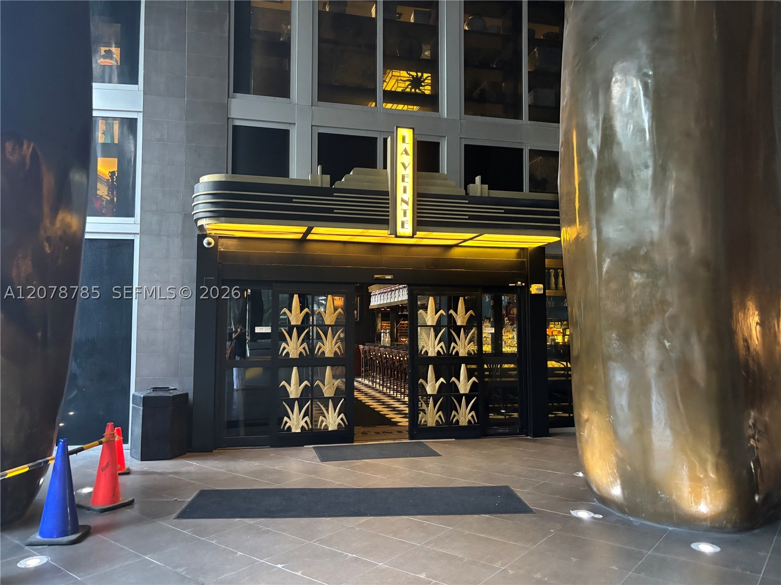 475 Brickell Ave #1410, Miami FL 33131