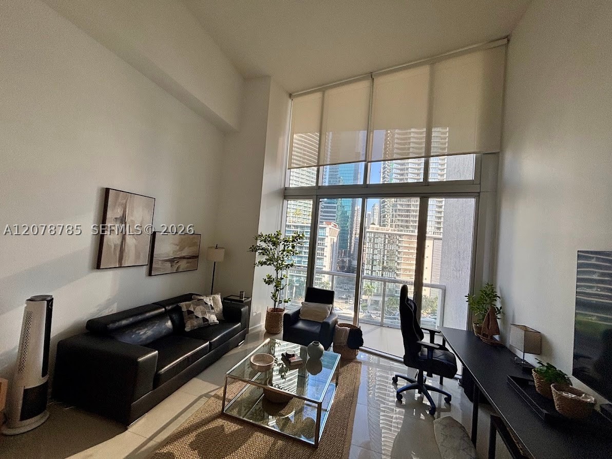 475 Brickell Ave #1410, Miami FL 33131