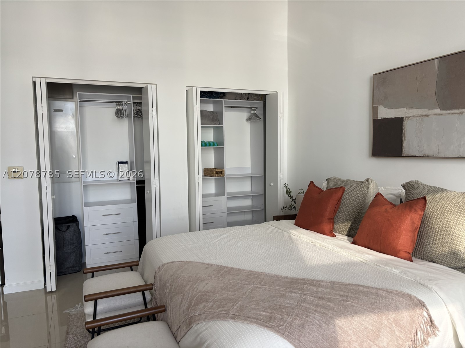 475 Brickell Ave #1410, Miami FL 33131