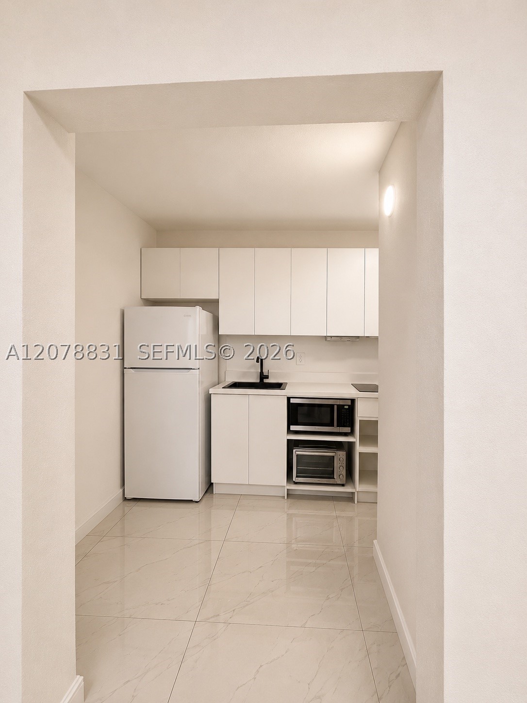 5055 NW 7th St #1004, Miami FL 33126