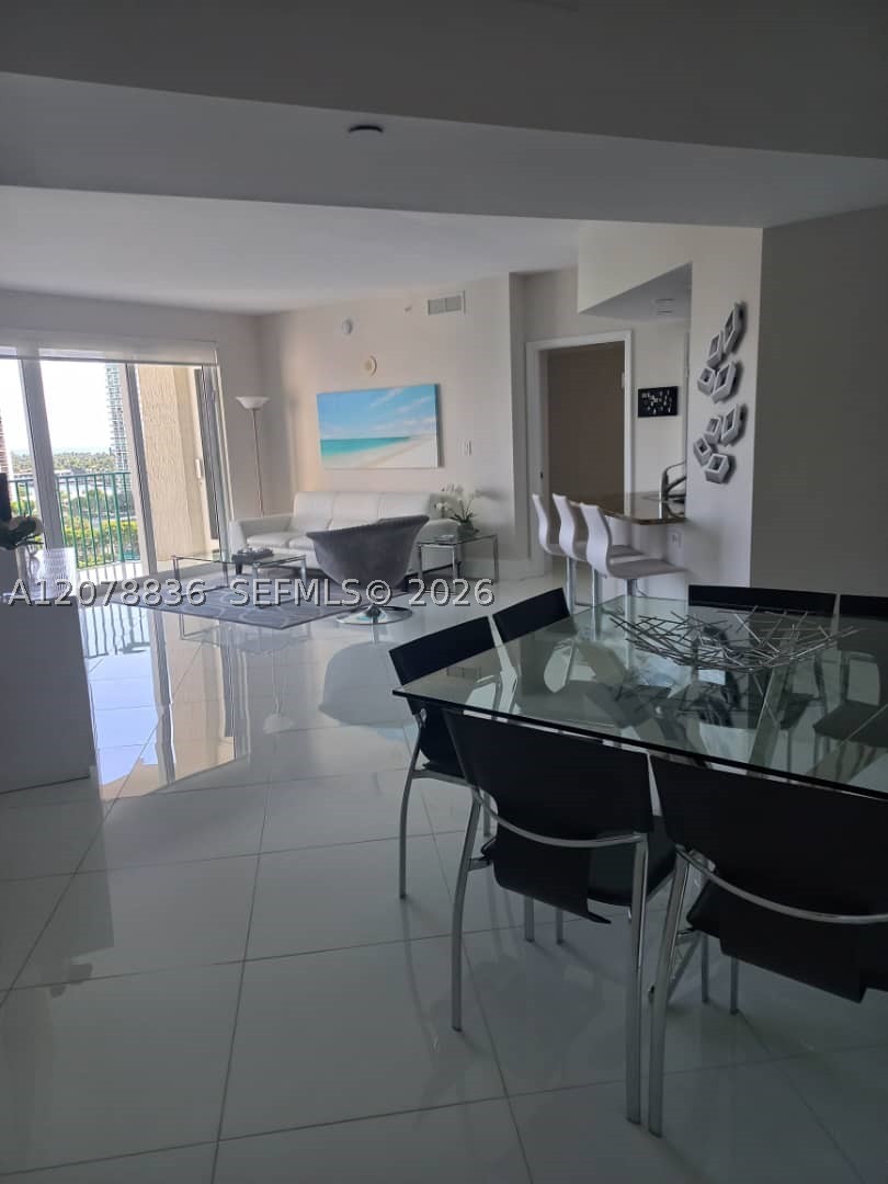 20000 E Country Club Dr #1212, Aventura FL 33180