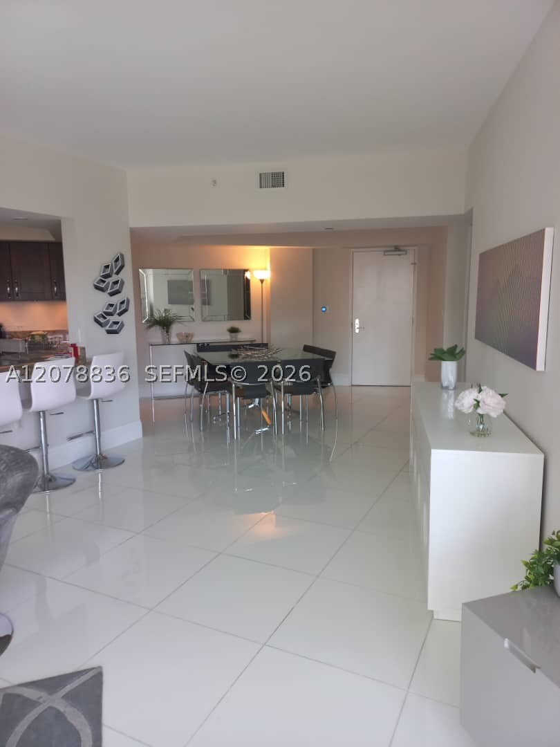 20000 E Country Club Dr #1212, Aventura FL 33180