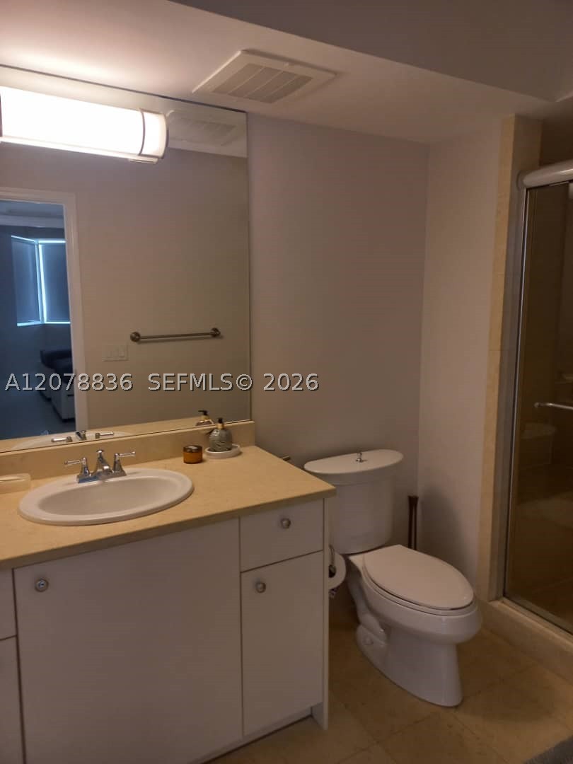 20000 E Country Club Dr #1212, Aventura FL 33180