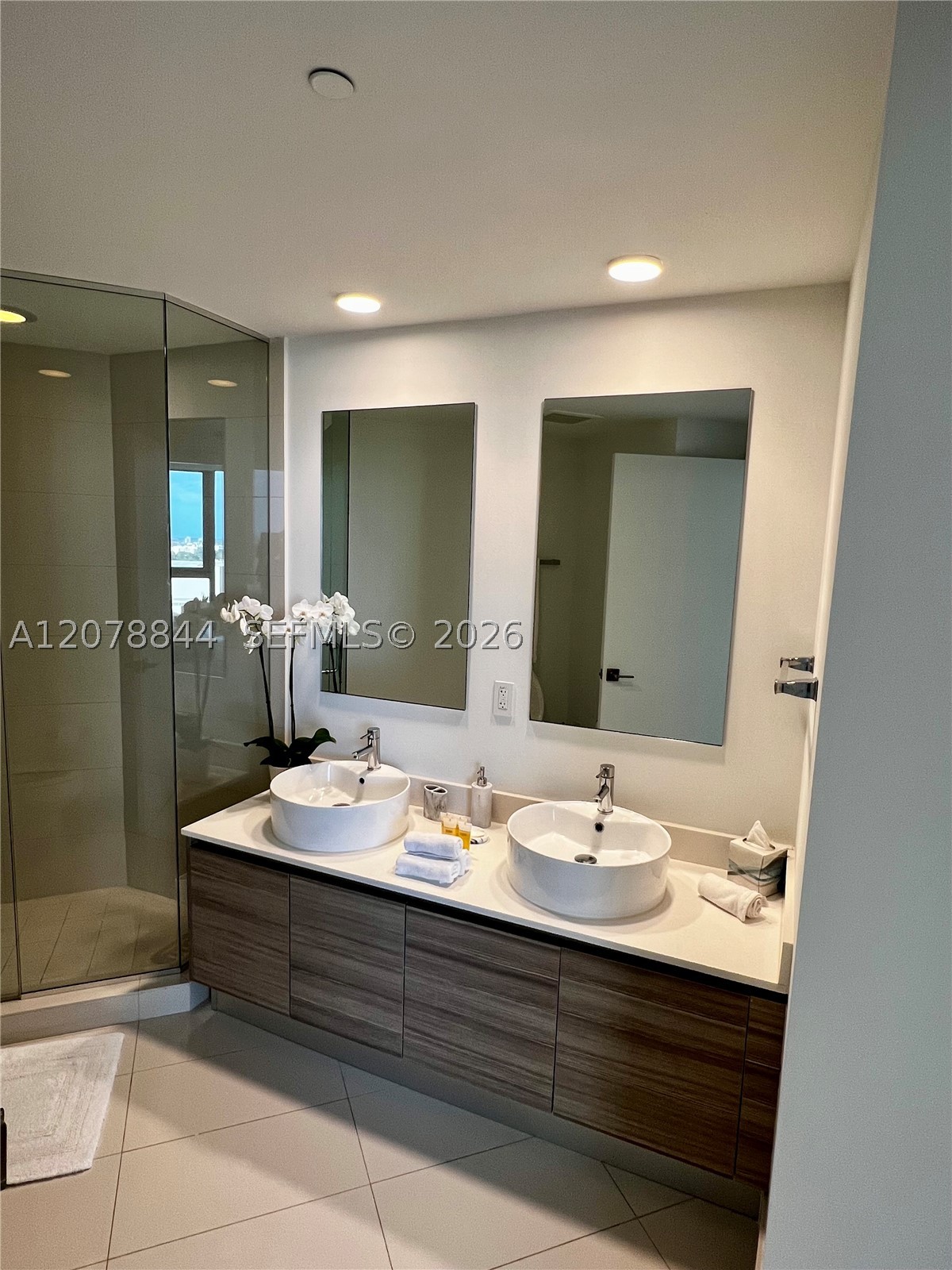 Miami FL 33137 - A12078844