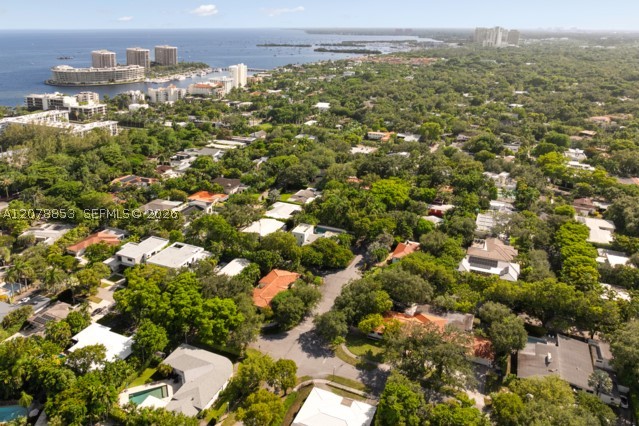 205 S Shore Dr S, Miami FL 33133