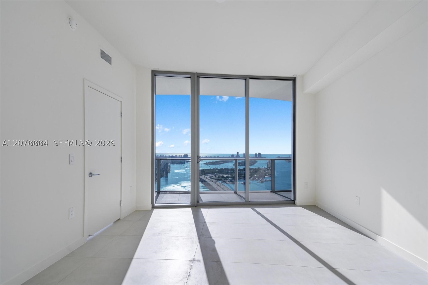 1400 Biscayne Blvd #4504, Miami FL 33132