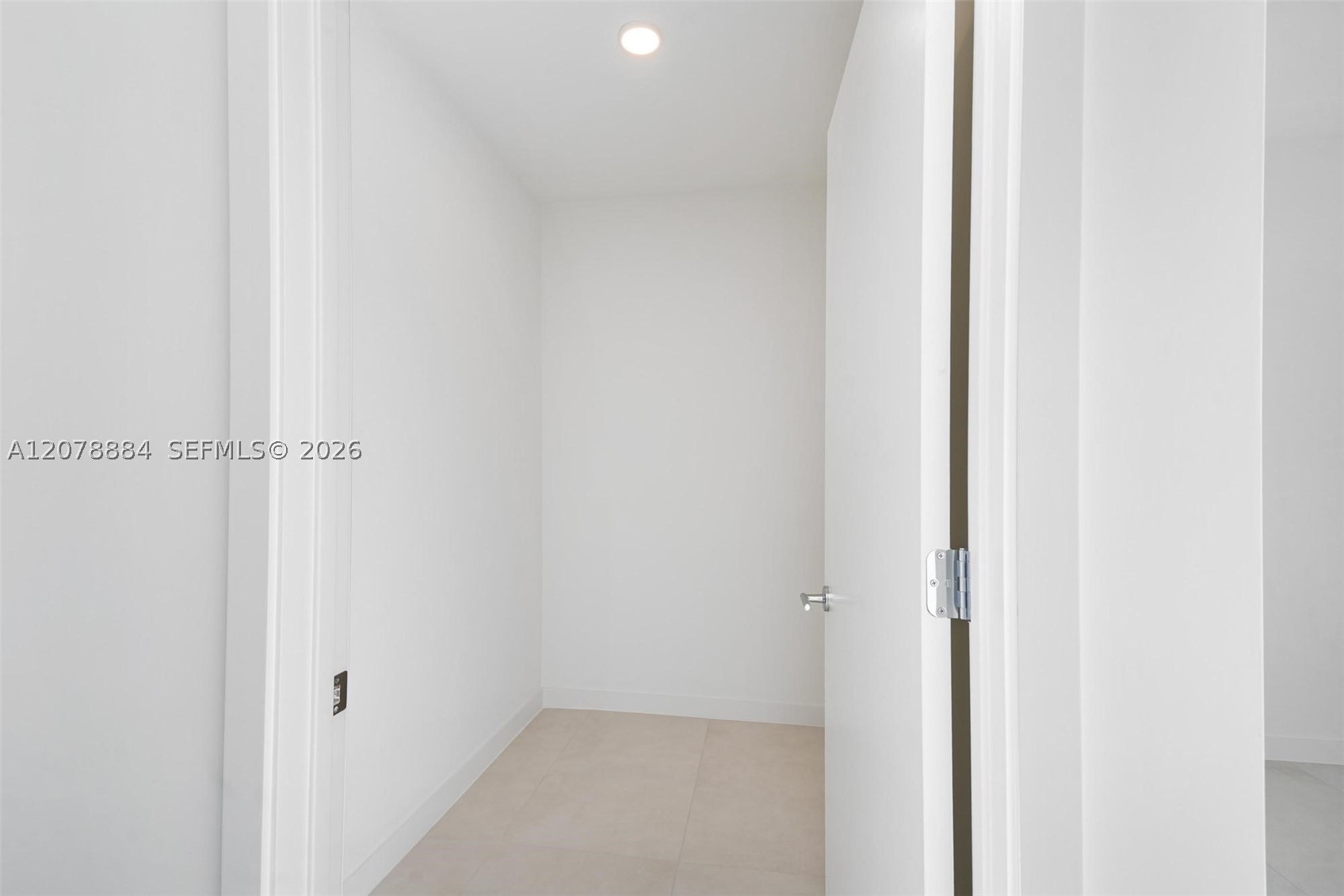 1400 Biscayne Blvd #4504, Miami FL 33132