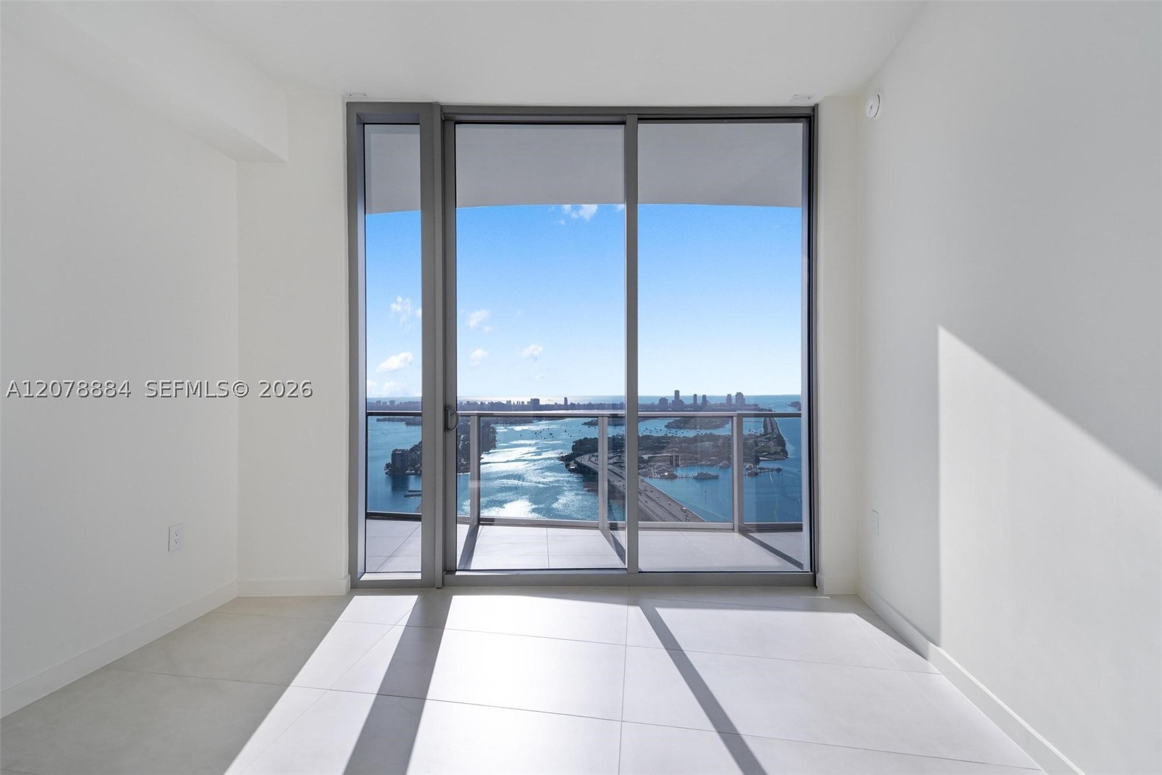 1400 Biscayne Blvd #4504, Miami FL 33132