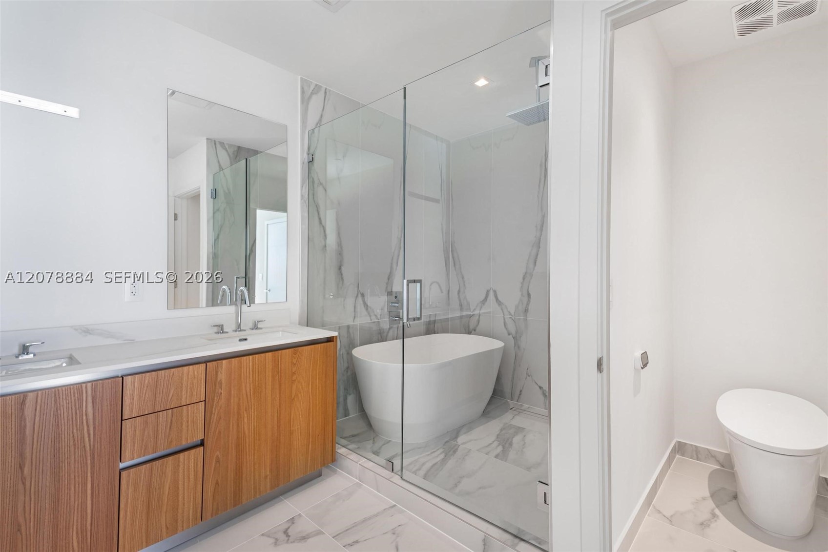 1400 Biscayne Blvd #4504, Miami FL 33132