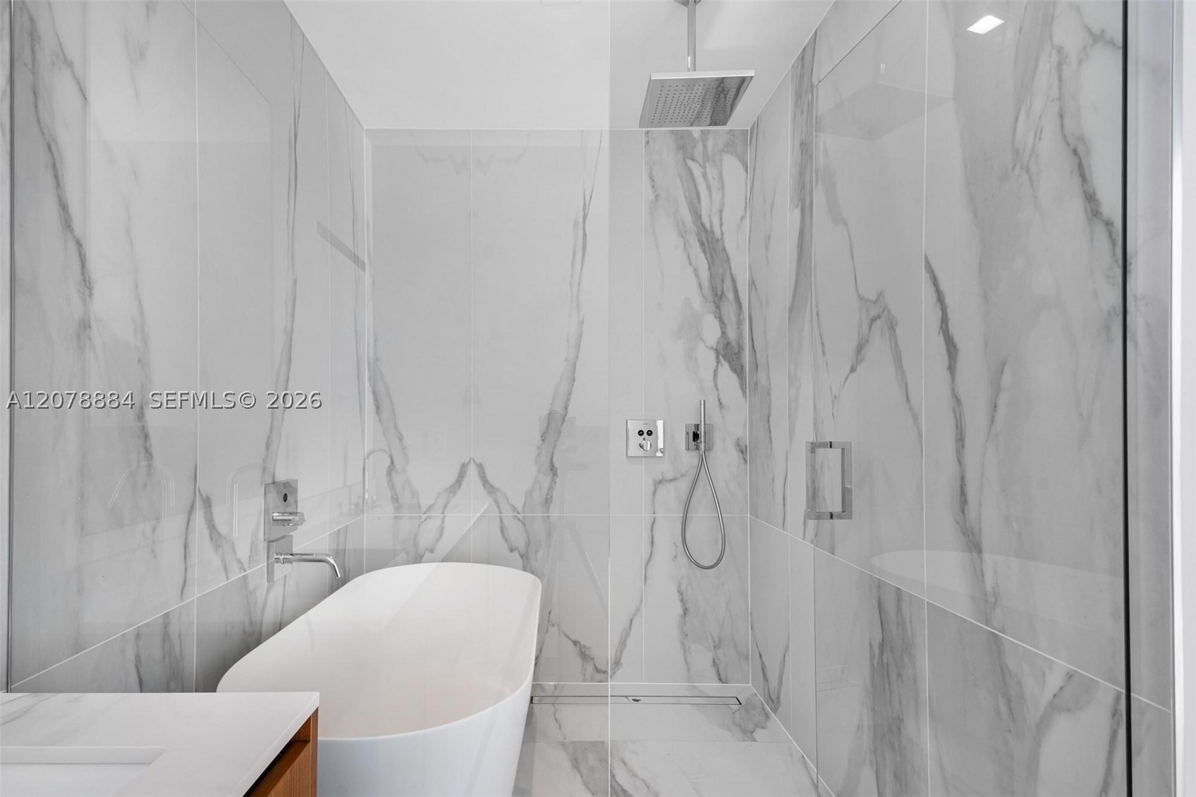 1400 Biscayne Blvd #4504, Miami FL 33132