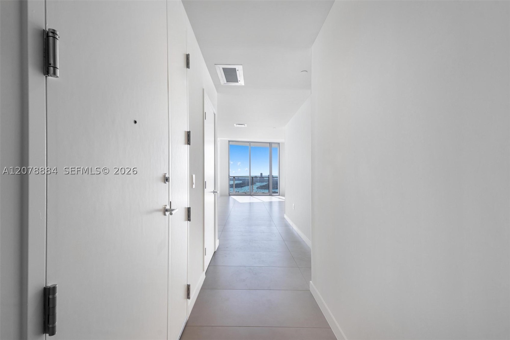 1400 Biscayne Blvd #4504, Miami FL 33132