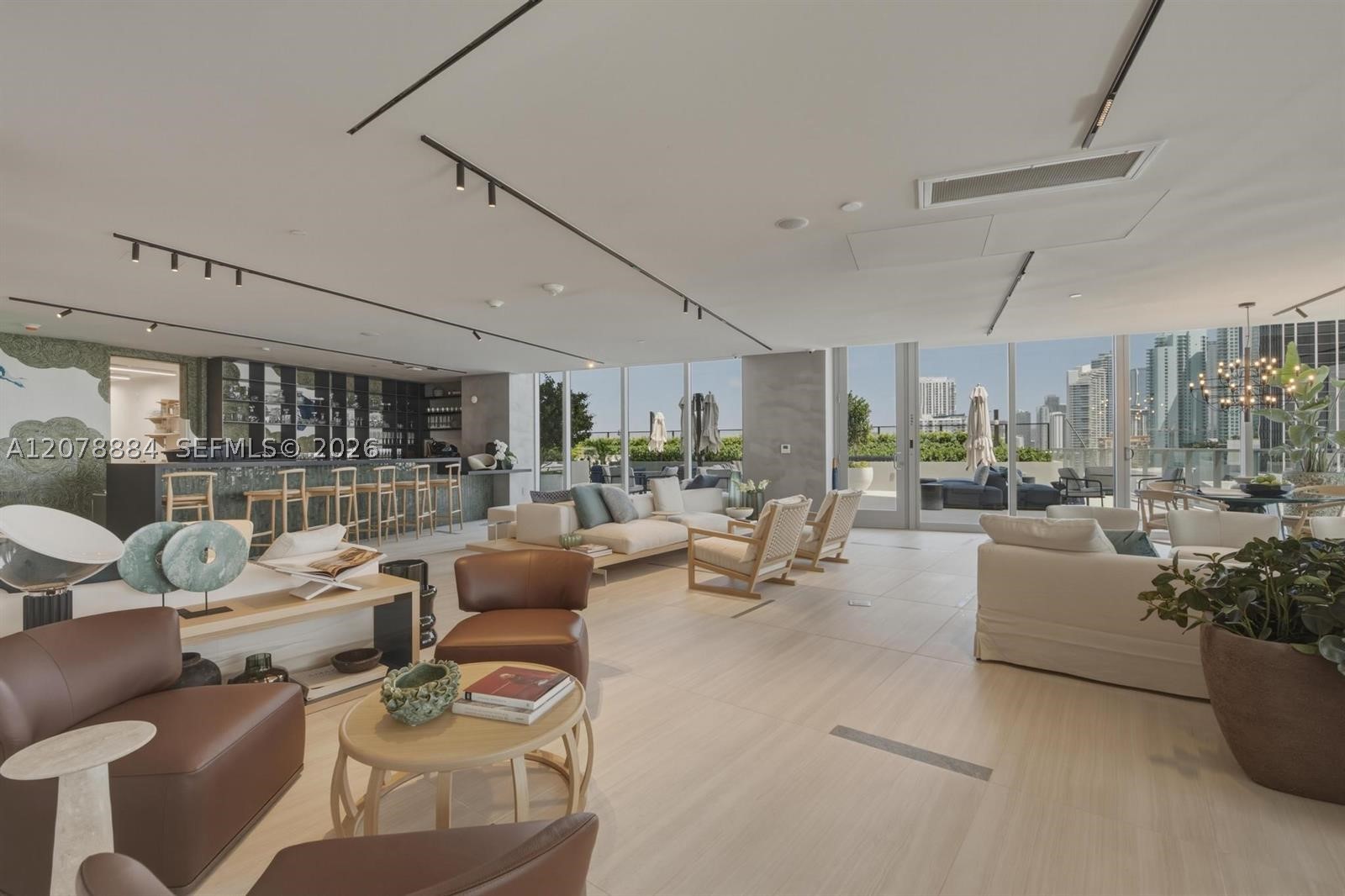 1400 Biscayne Blvd #4504, Miami FL 33132