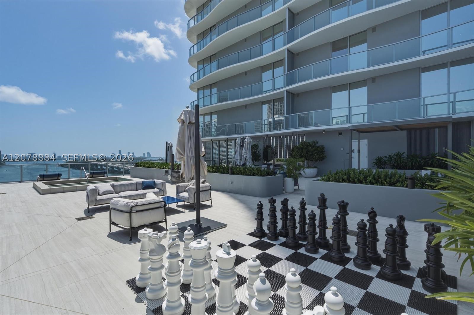 1400 Biscayne Blvd #4504, Miami FL 33132