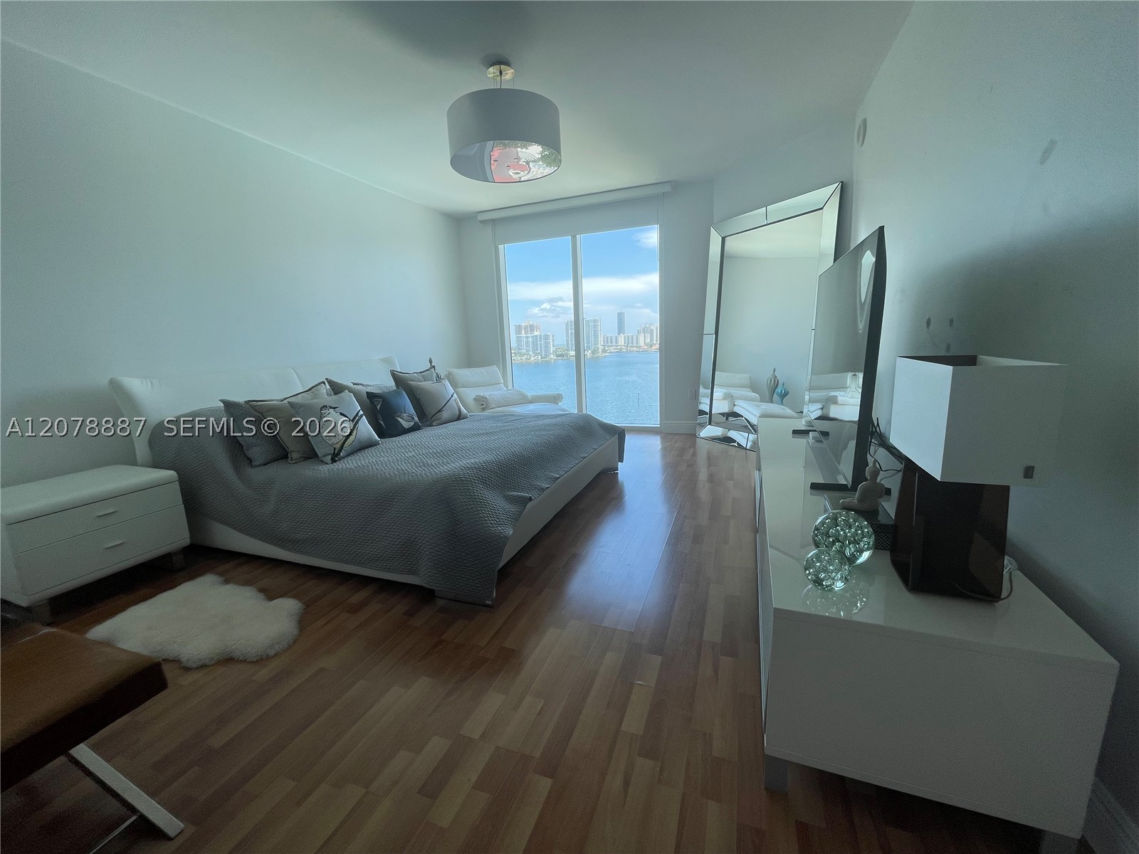 3301 NE 183rd St #1105, Aventura FL 33160