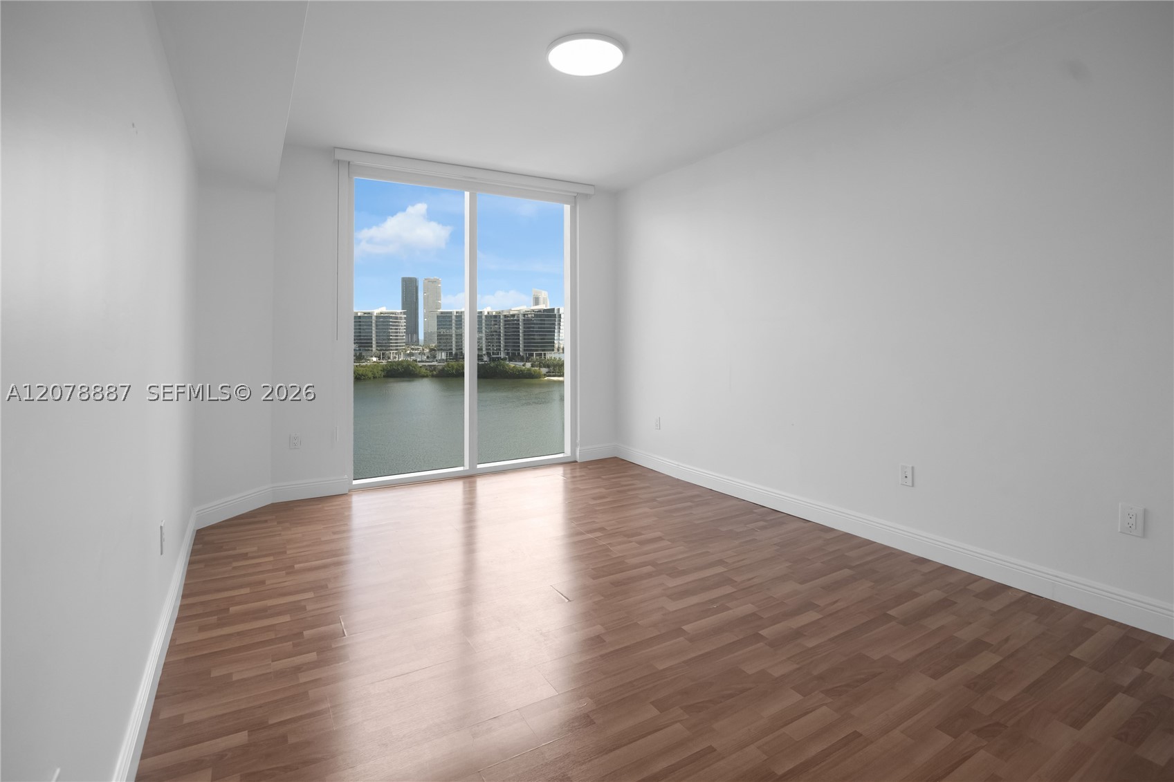 3301 NE 183rd St #1105, Aventura FL 33160