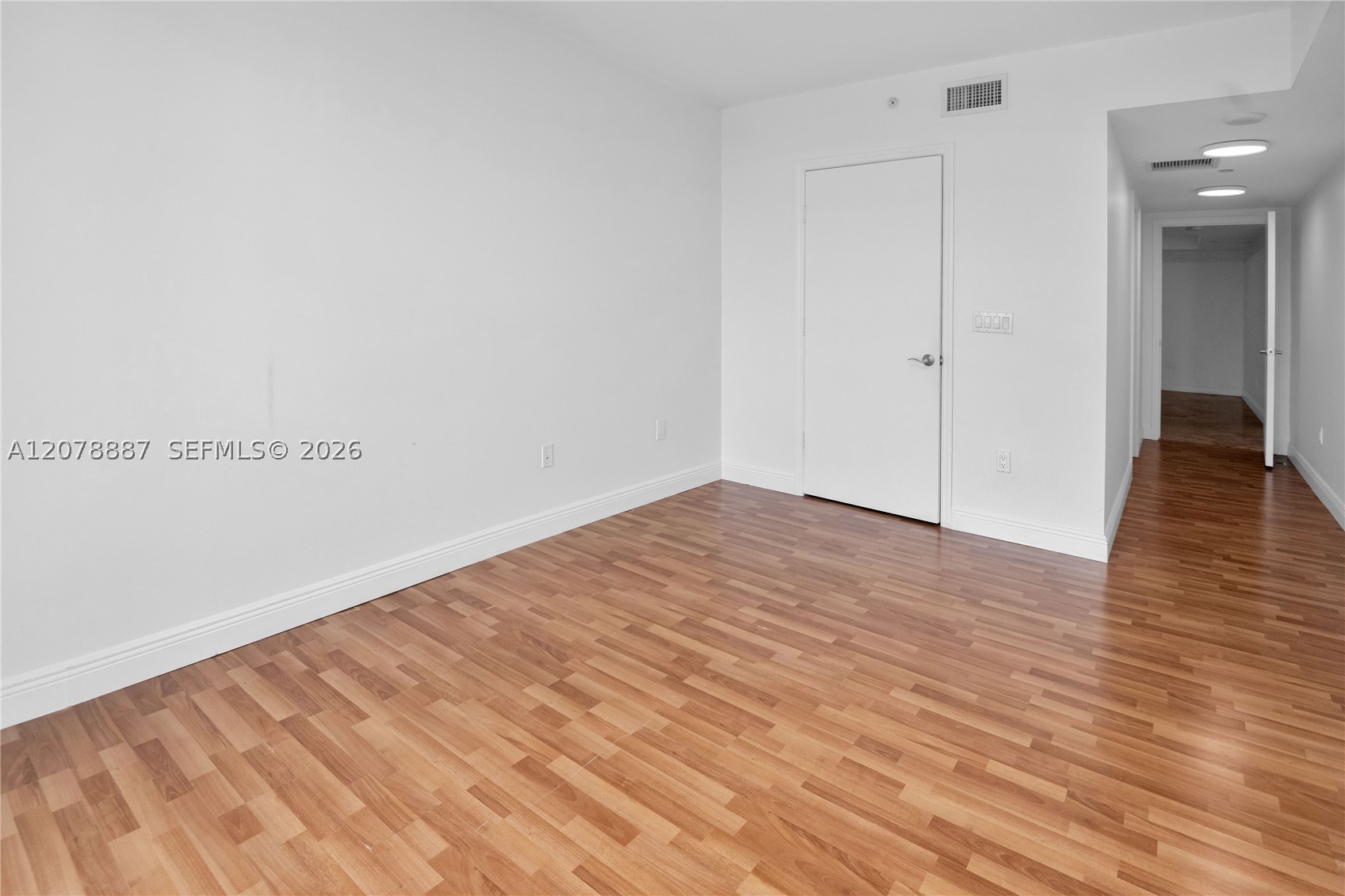 3301 NE 183rd St #1105, Aventura FL 33160