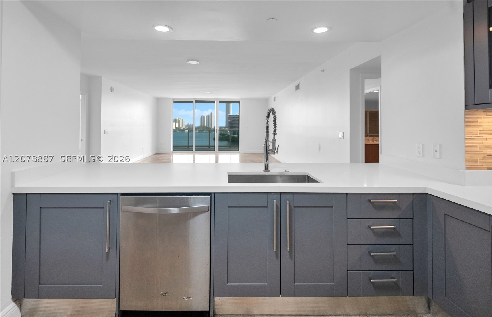 3301 NE 183rd St #1105, Aventura FL 33160