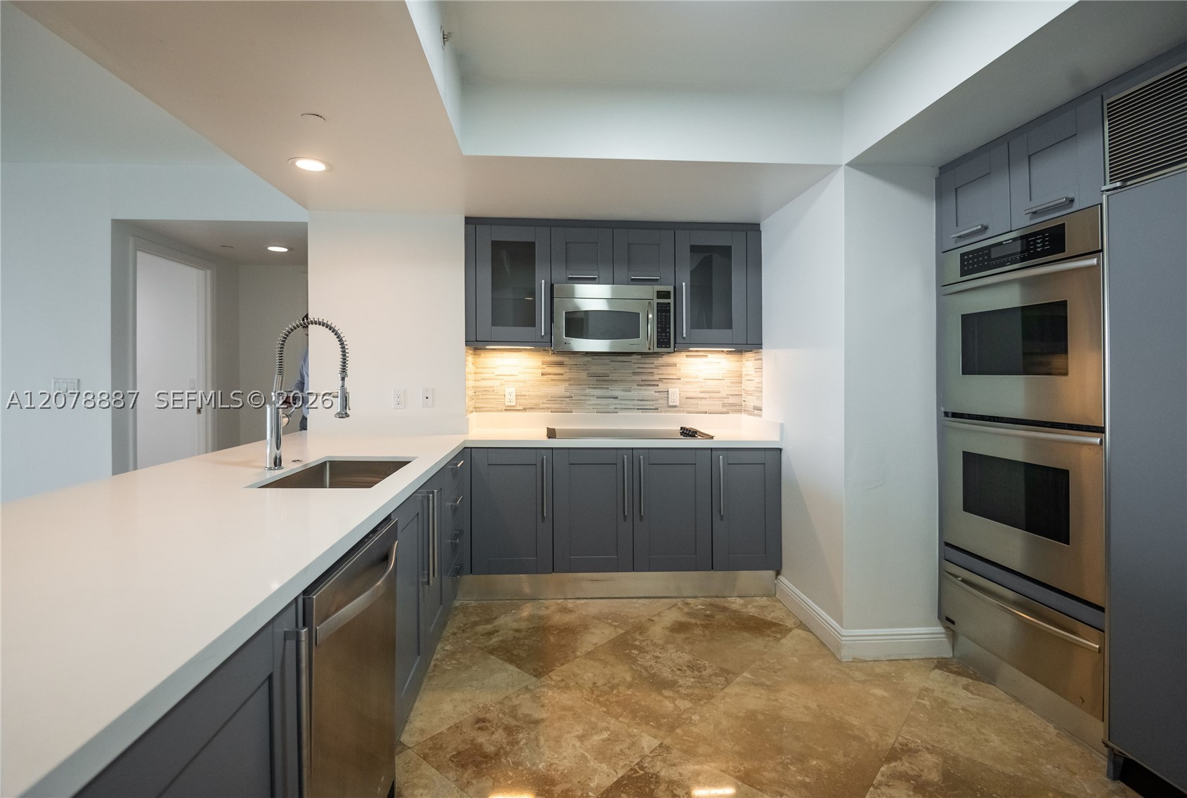 3301 NE 183rd St #1105, Aventura FL 33160