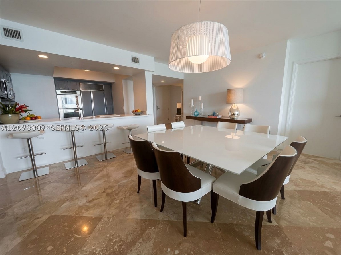 3301 NE 183rd St #1105, Aventura FL 33160