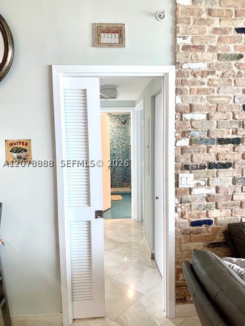 325 S Biscayne Blvd #2714, Miami FL 33131
