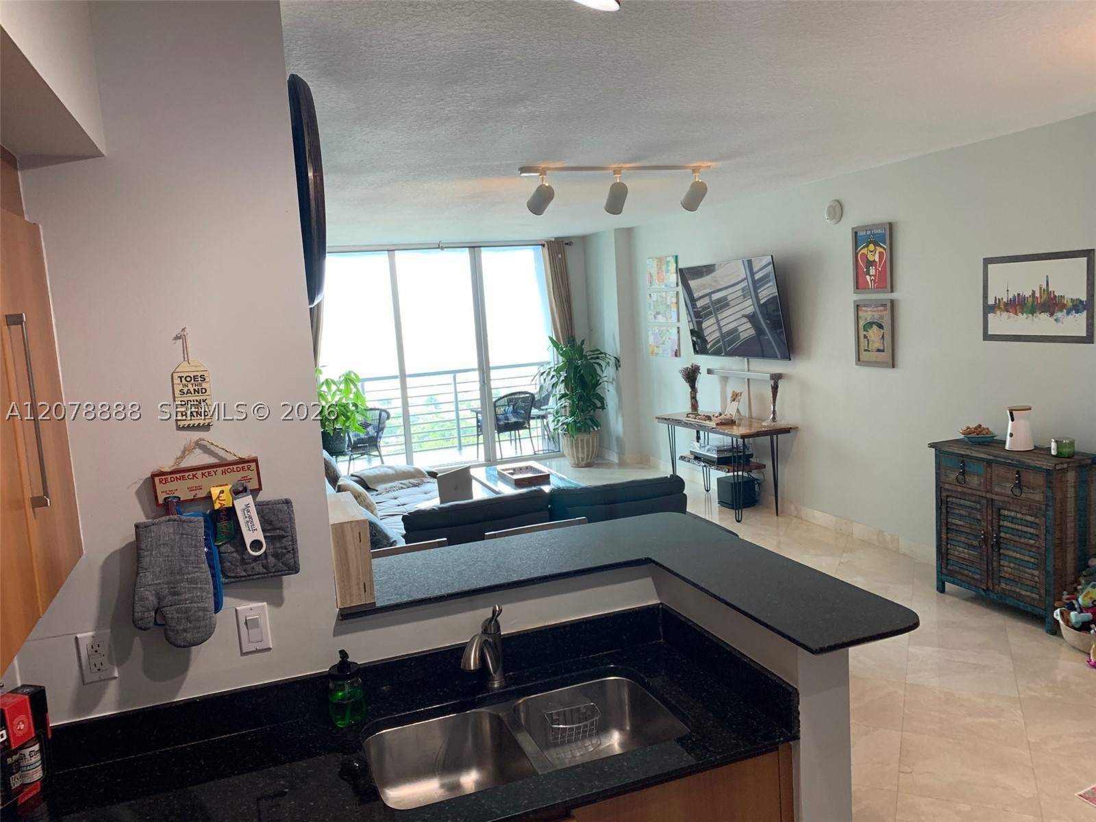 325 S Biscayne Blvd #2714, Miami FL 33131