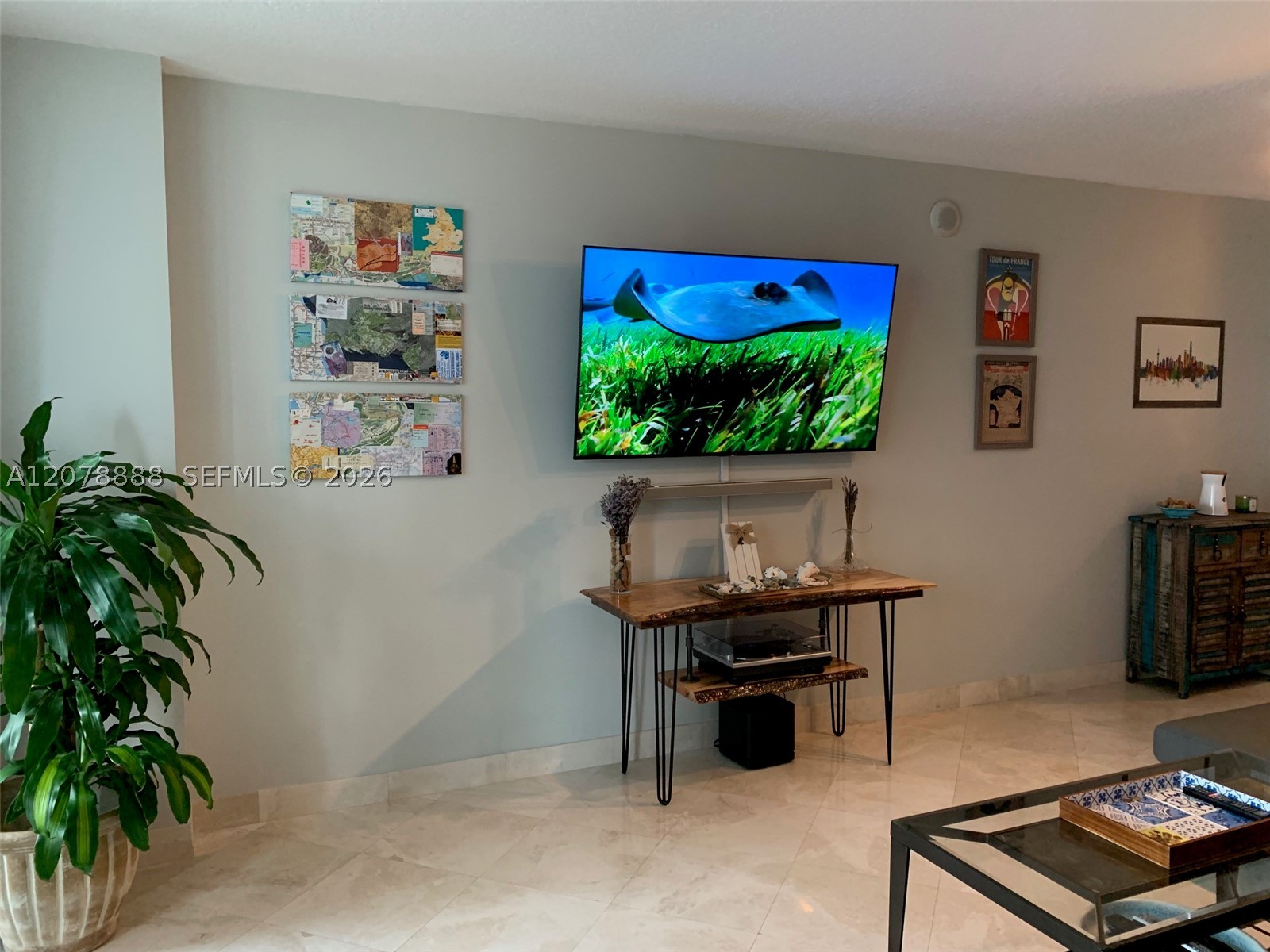 325 S Biscayne Blvd #2714, Miami FL 33131